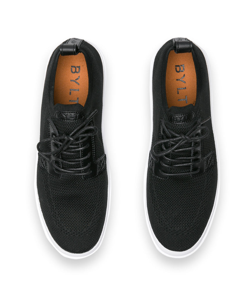 Black-Tonal